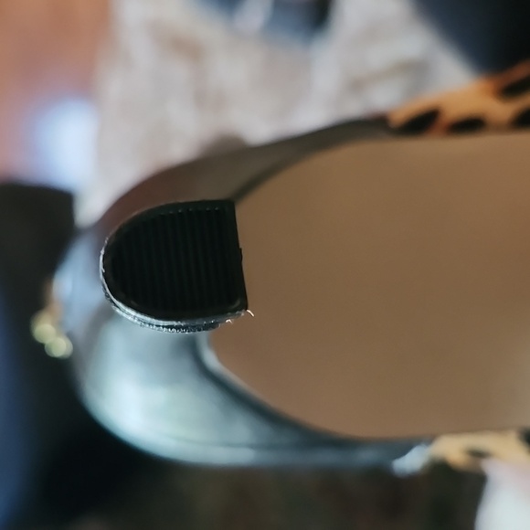 Adrienne Vittadini Leopard Print Heeled Booties - Picture 9 of 15